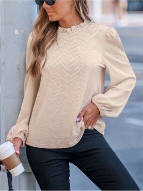 NWOT Cupshe Women's Ruffled Crewneck Blouse in Beige